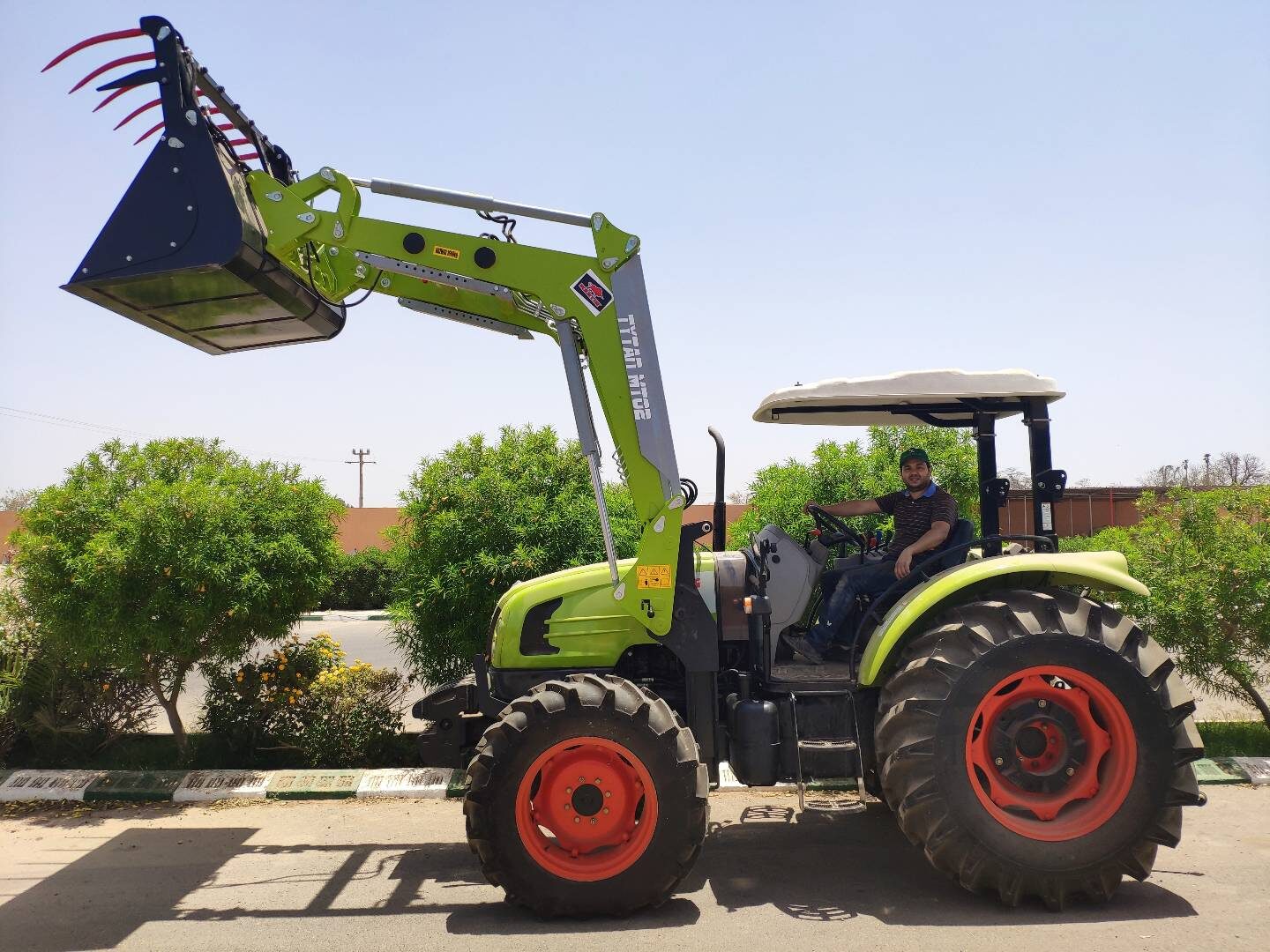 Tractor implements and equipment — project 11
